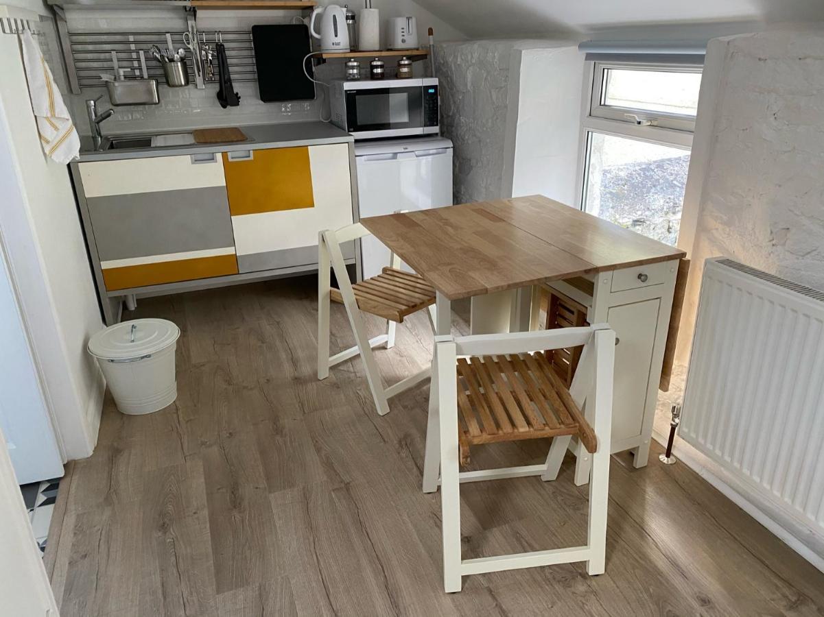 Craven Lodge Guesthouse Port Talbot Ngoại thất bức ảnh