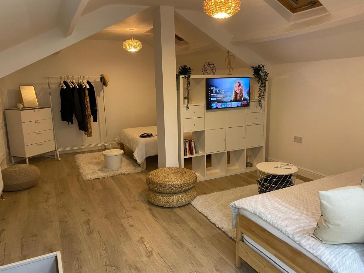 Craven Lodge Guesthouse Port Talbot Ngoại thất bức ảnh